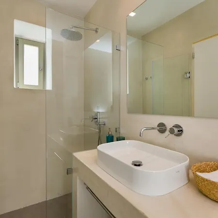 Summera Paros 克里希阿克提